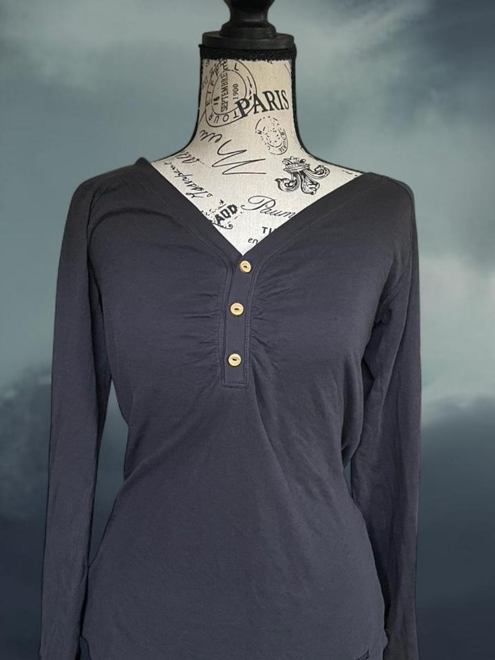 Long-Sleeve V-Neck Button Henley Top - Dark Gray Womens XS 100% COTTON